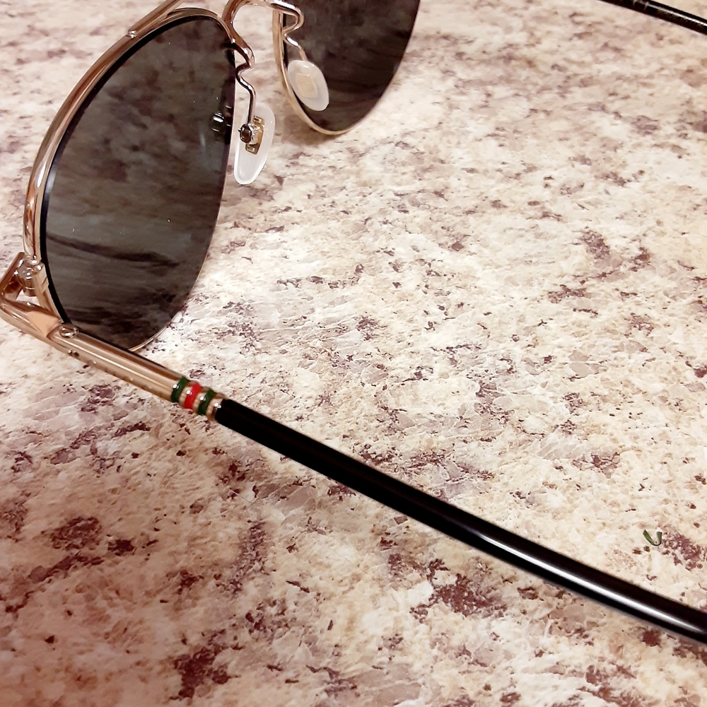Gucci sunglasses - Picture 4 of 4